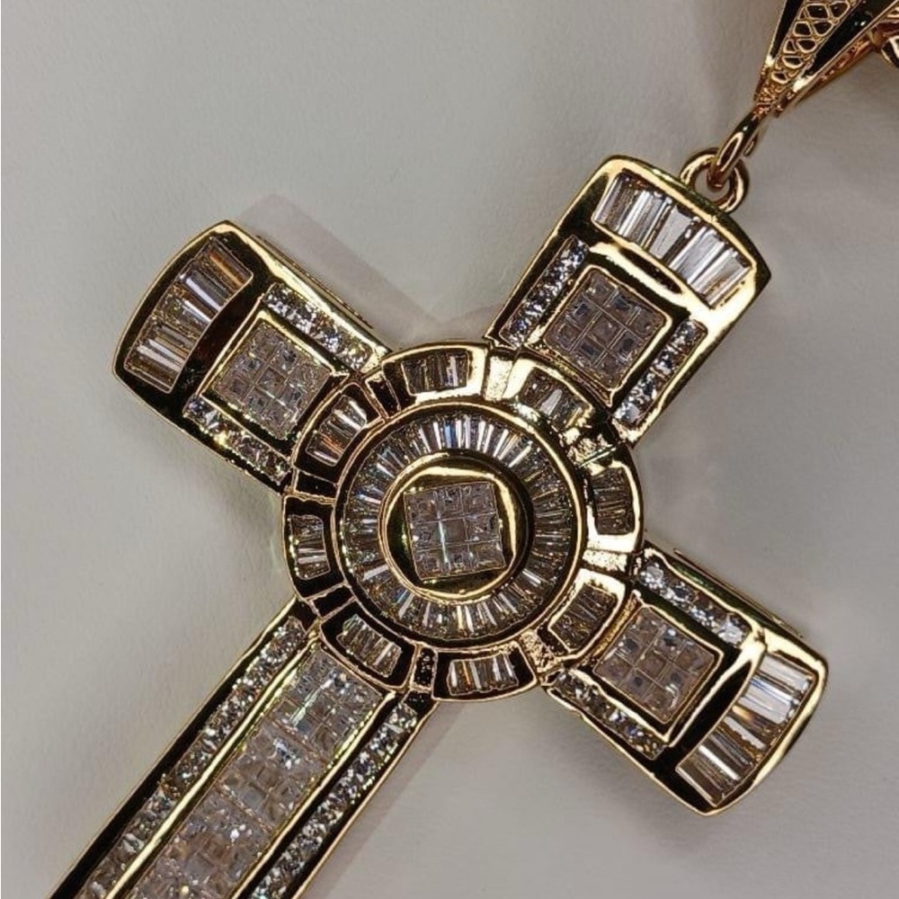 Big cross Cz